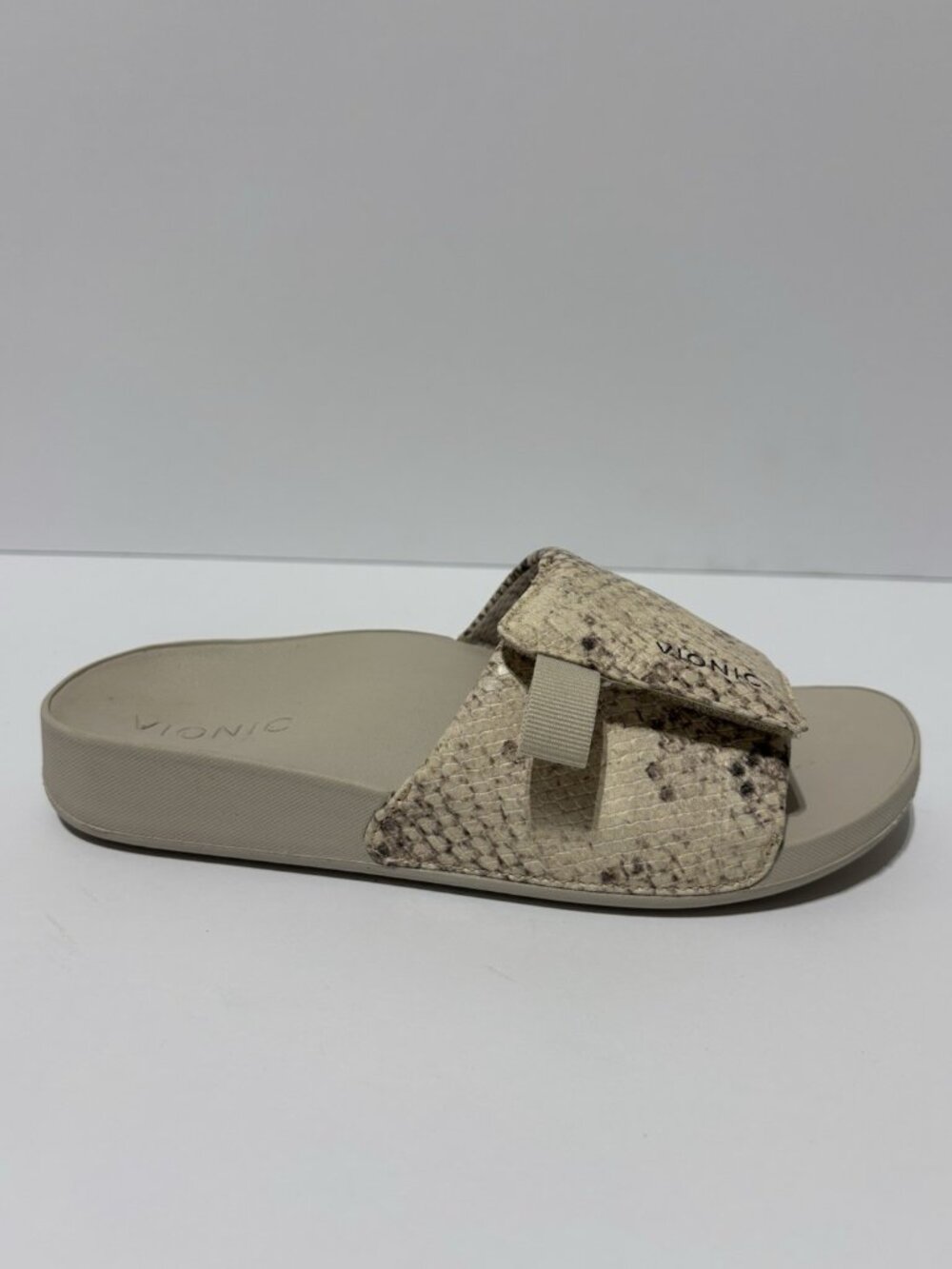 Vionic Women’s Keira Snake Print Sandals, Size 6 M